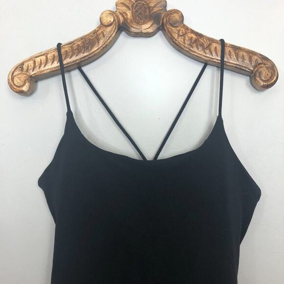 Fabletics Bailey Tank Cinch Lace Up Keyhole Back Padded Shelf Bra Black Medium - Picture 3 of 7